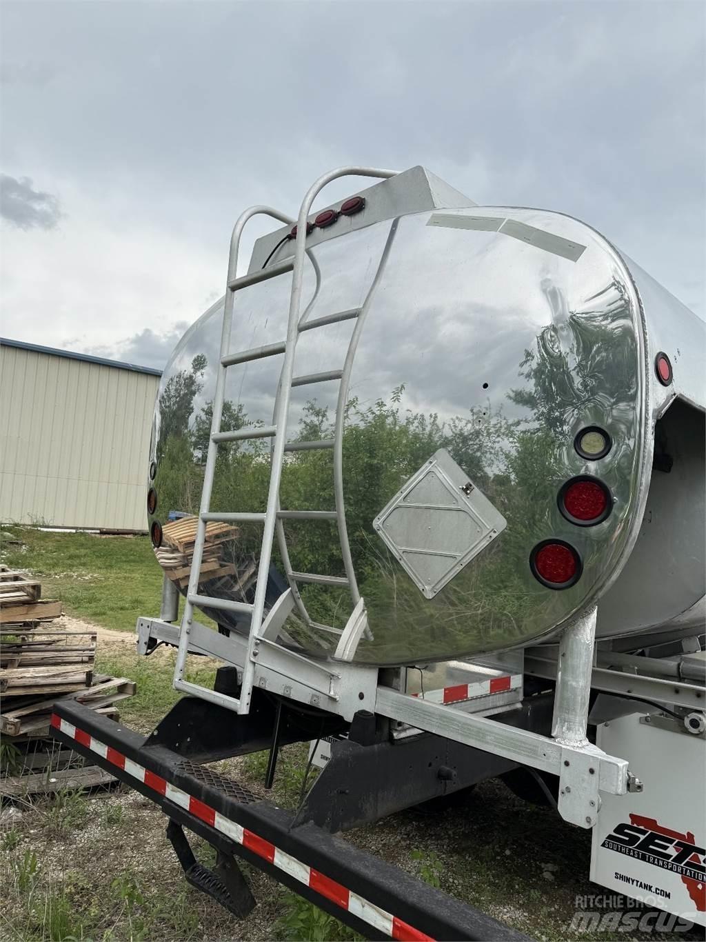 Sterling L7500 Other trucks