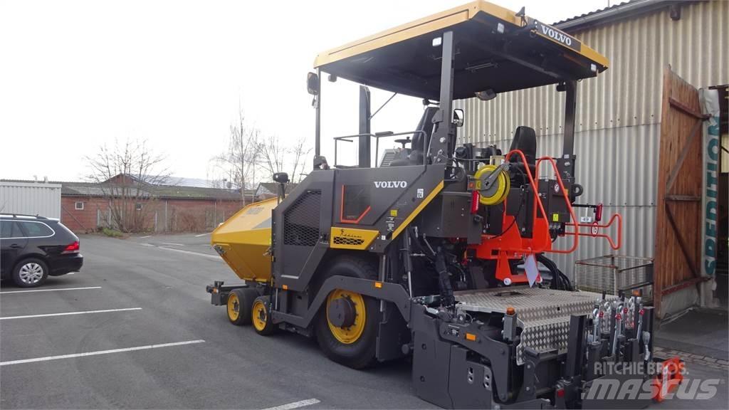  P6870D P6870D Asphalt pavers