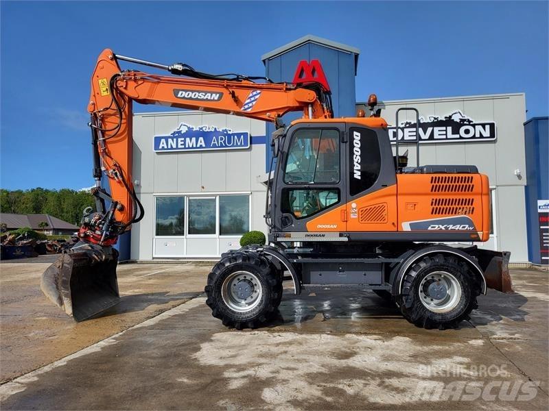 Doosan DX140W-5 Wheeled excavators