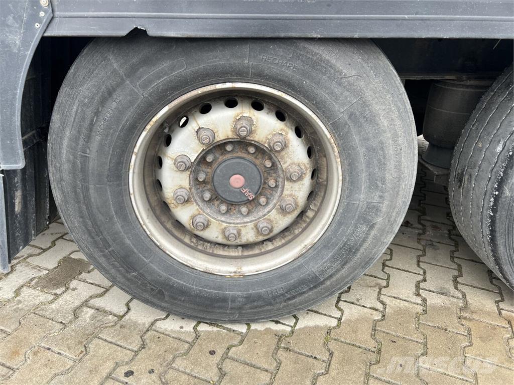 Krone  Curtain sider semi-trailers