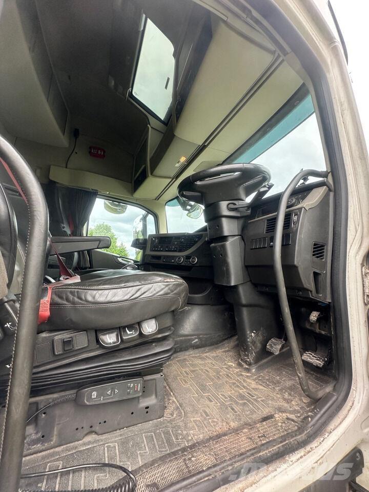 Volvo FH500 Prime Movers