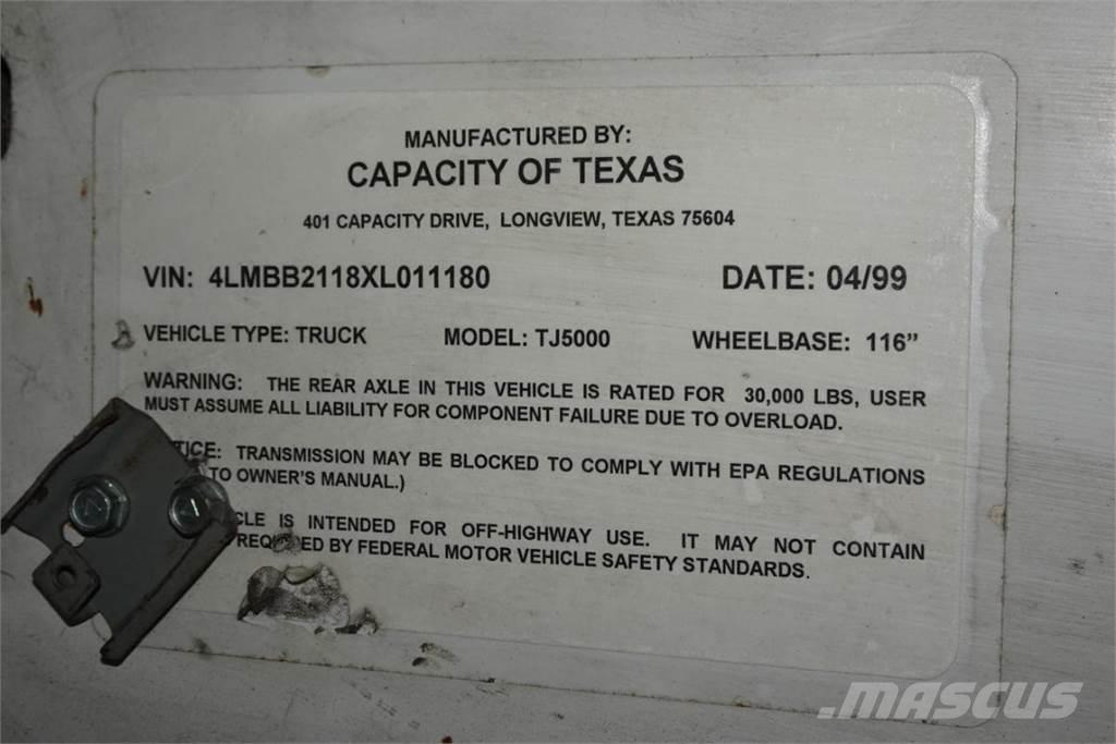 Capacity TJ5000 Terminal tractors