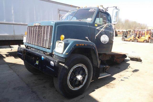 GMC TJ9C042 Chassis Cab trucks