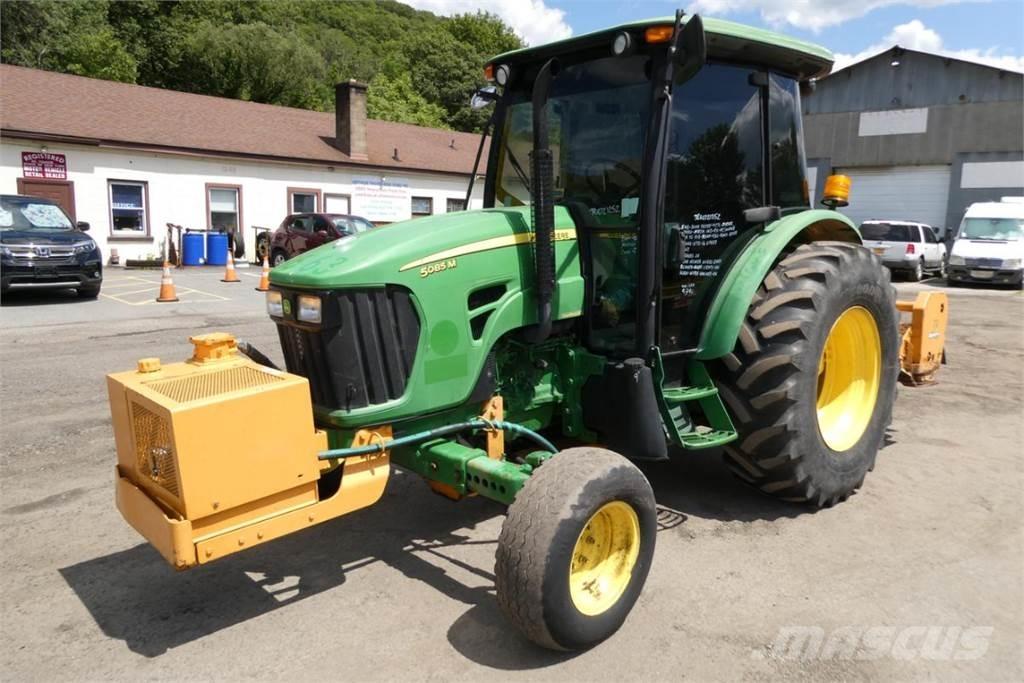 John Deere 5085M Tractors