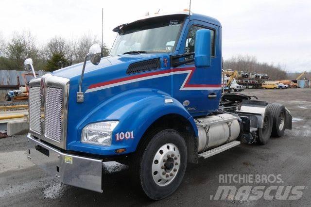 Kenworth T880 Chassis Cab trucks