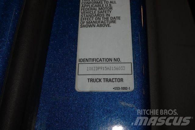 Kenworth T880 Chassis Cab trucks