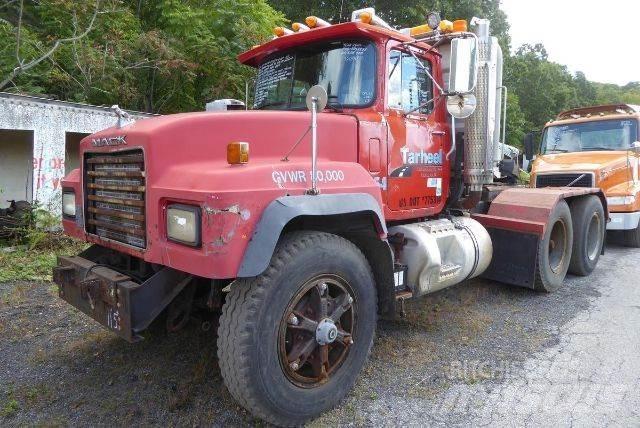 Mack RD688SX Chassis Cab trucks