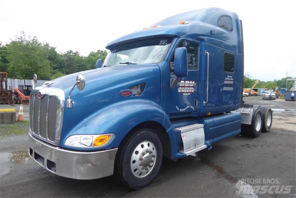 Peterbilt 387 Prime Movers