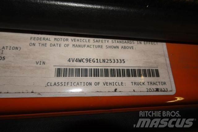 Volvo VNR64T300 Chassis Cab trucks