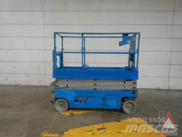 Genie GS-2032 Articulated boom lifts