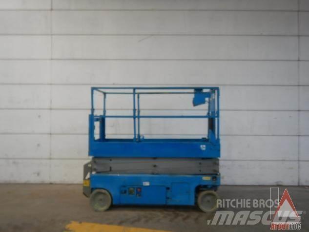 Genie GS-2032 Articulated boom lifts
