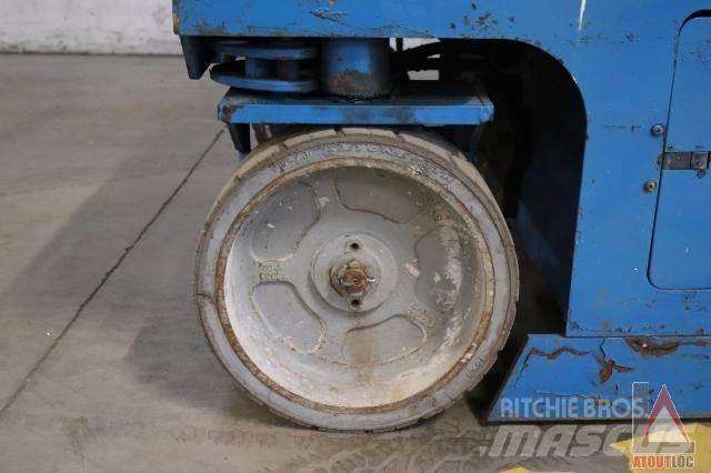 Genie GS-2646 Articulated boom lifts