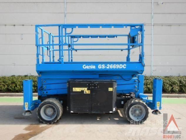Genie GS-2669DC Articulated boom lifts