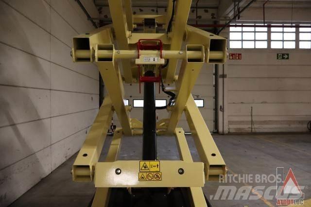 JLG 3246ES Articulated boom lifts