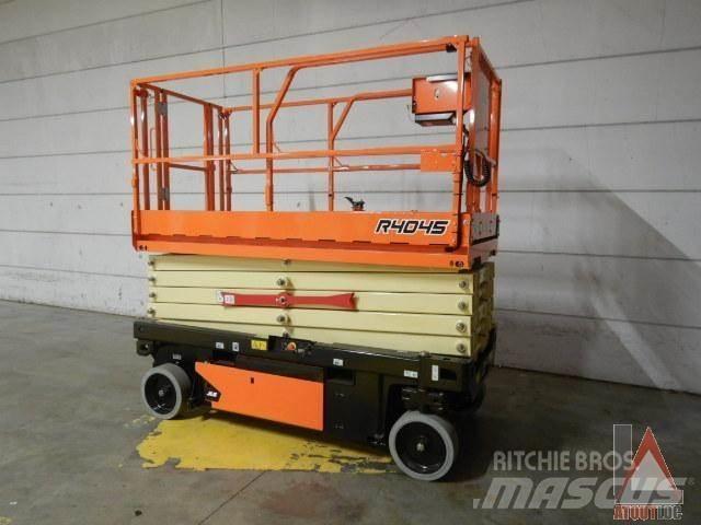 JLG R4045 Articulated boom lifts
