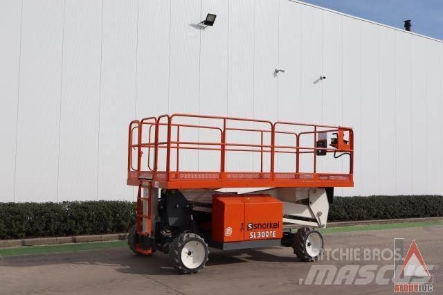 Snorkel SL30RTE Articulated boom lifts