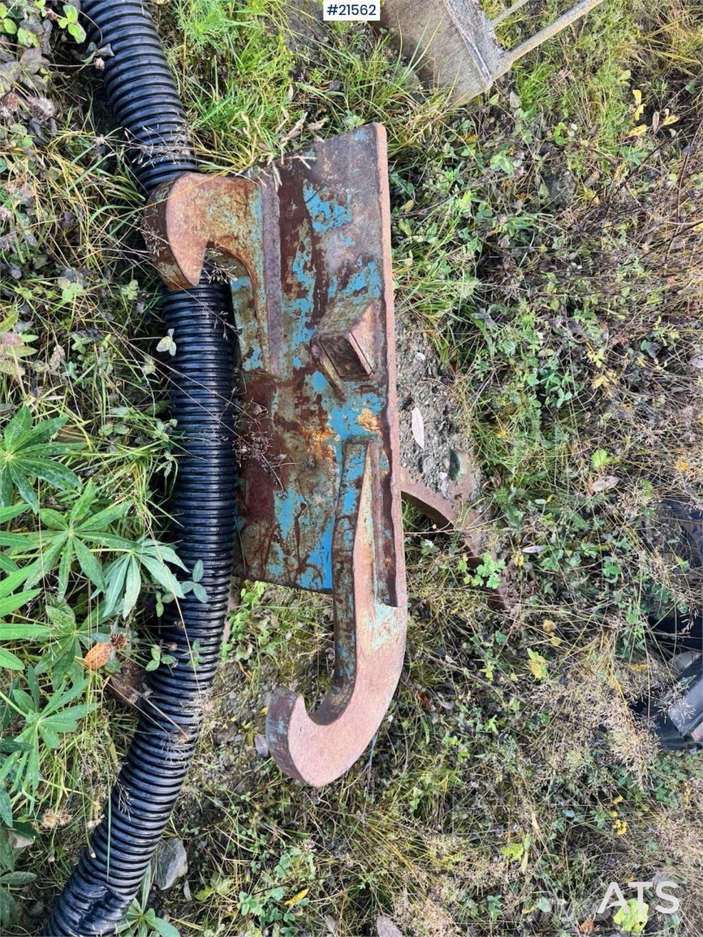 Hyundai 140LC-7 Crawler excavators