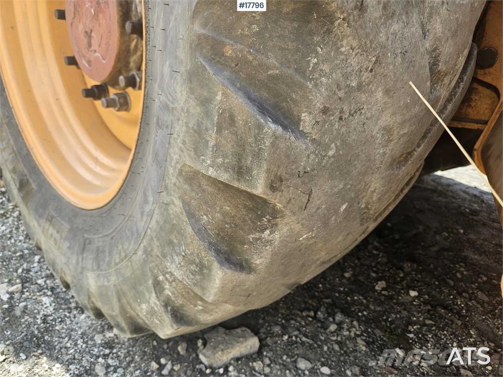 CASE ST 580 Backhoe