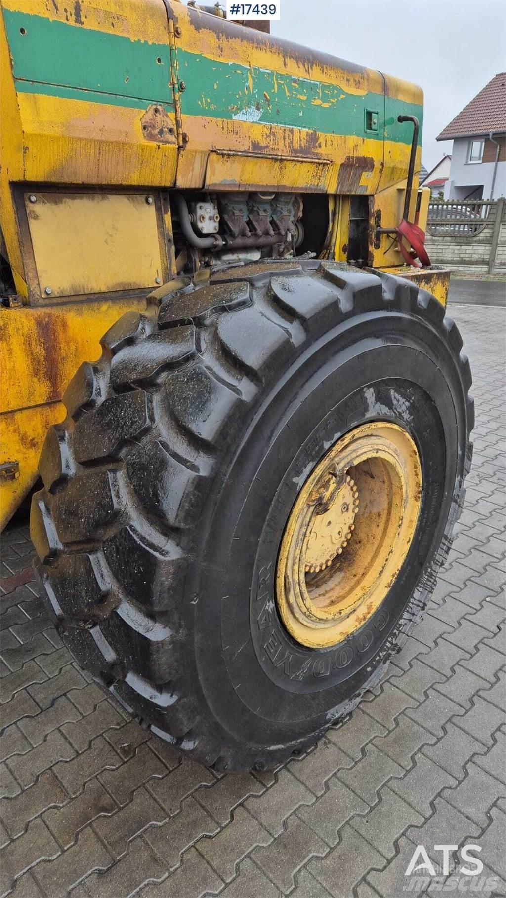 Dresser 545 Wheel loaders