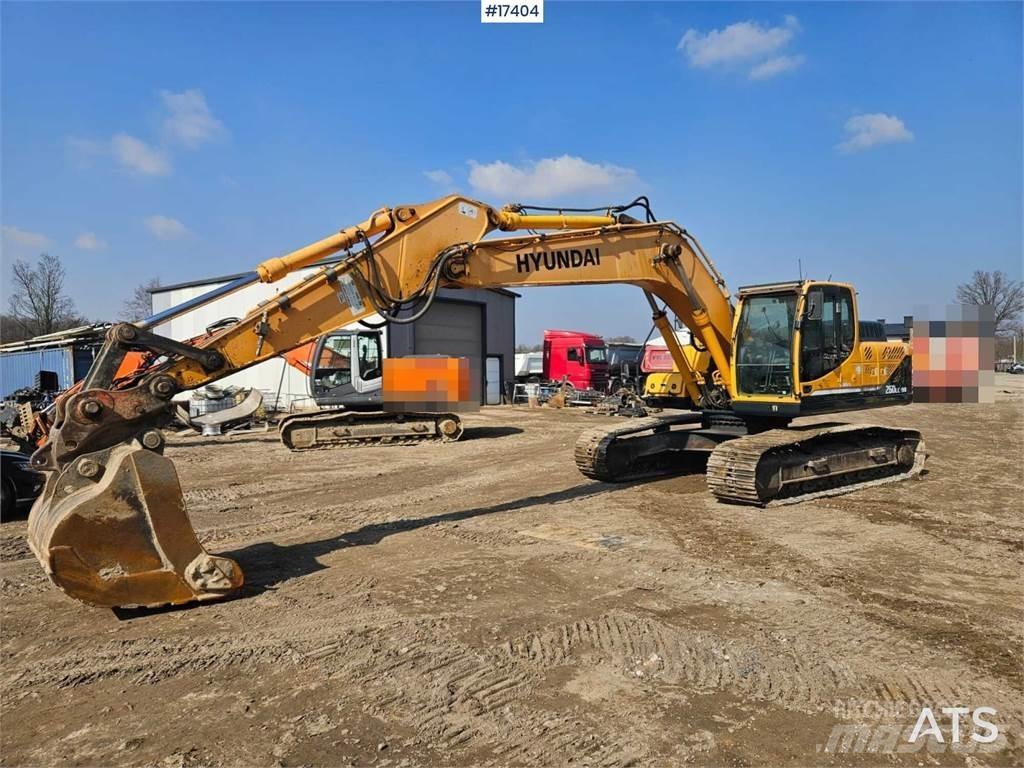 Hyundai R260LC Crawler excavators