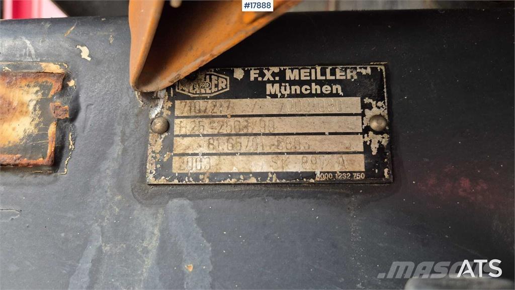 MAN TGA 26.413 Tipper trucks