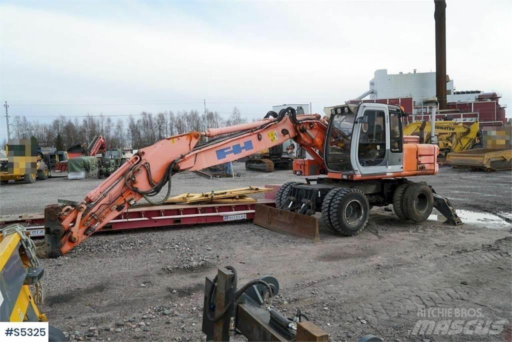 Hitachi EX165W Wheeled excavators