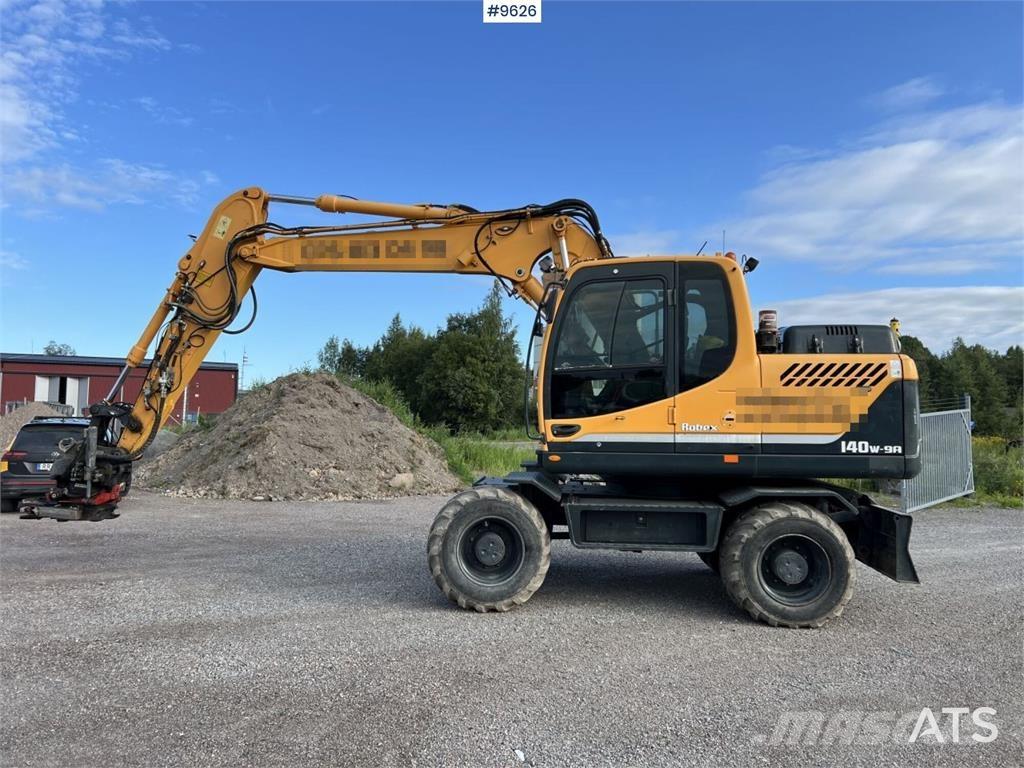 Hyundai 140W-9A Wheeled excavators