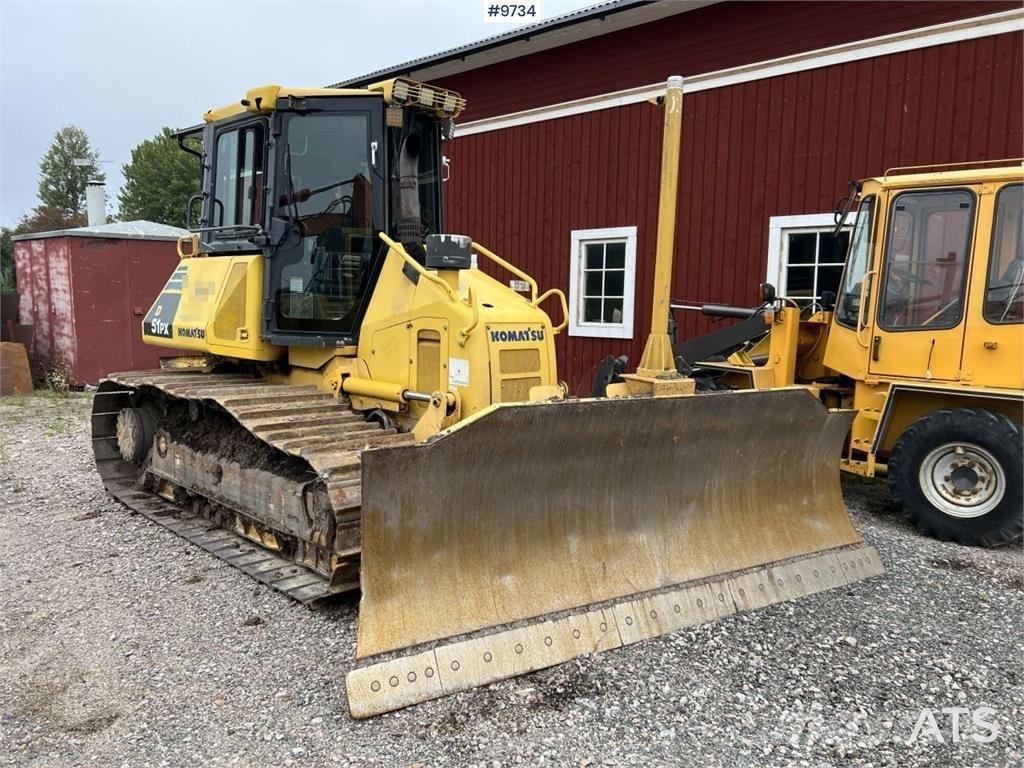 Komatsu D51PX-22 Crawler dozers