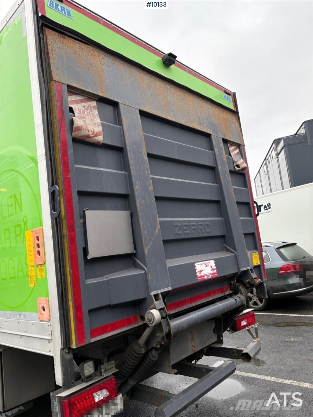 Scania P280B4X2NB Box trucks