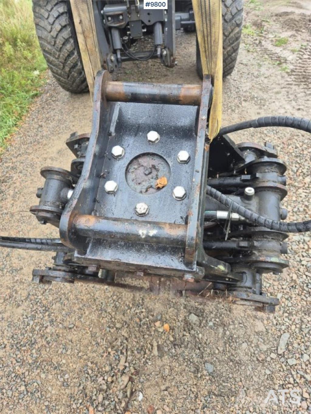 SE Equipment SES 20 Backhoes