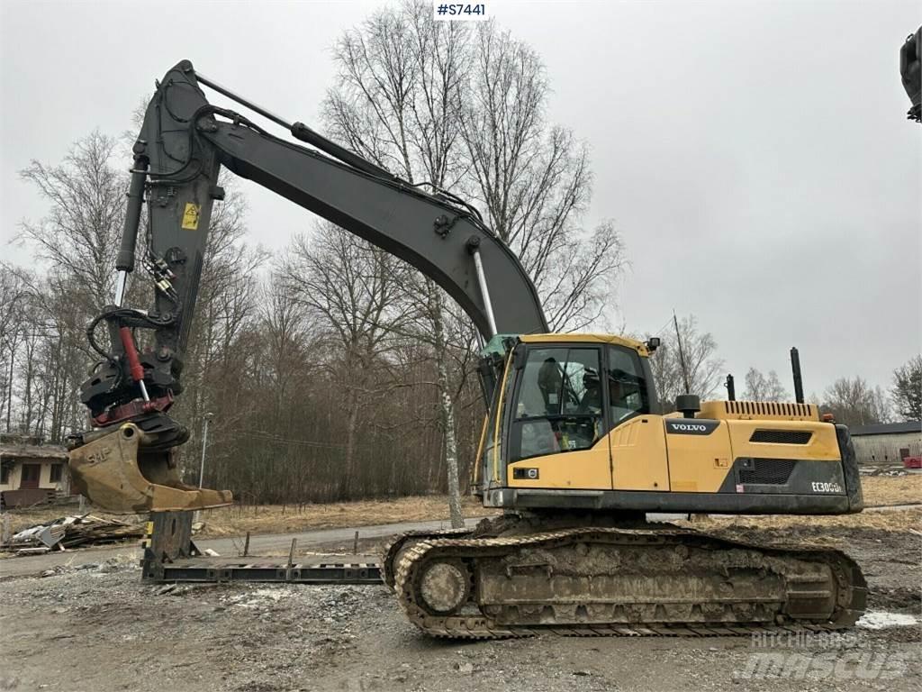 Volvo EC300DL Crawler excavators