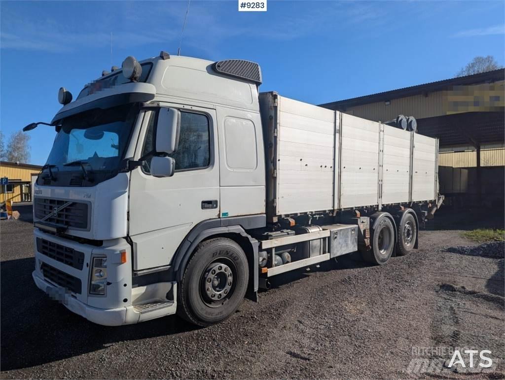 Volvo FM480 6x2 Truck mounted cranes