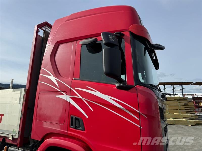 Scania R500 Truck mounted cranes