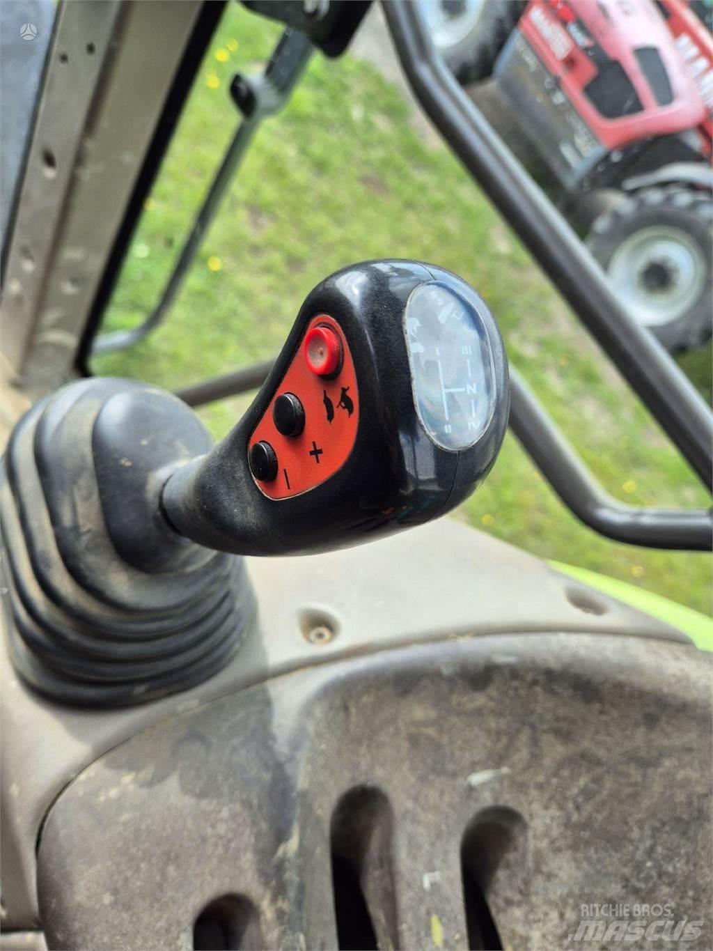 CLAAS ARES 696 RZ Tractors