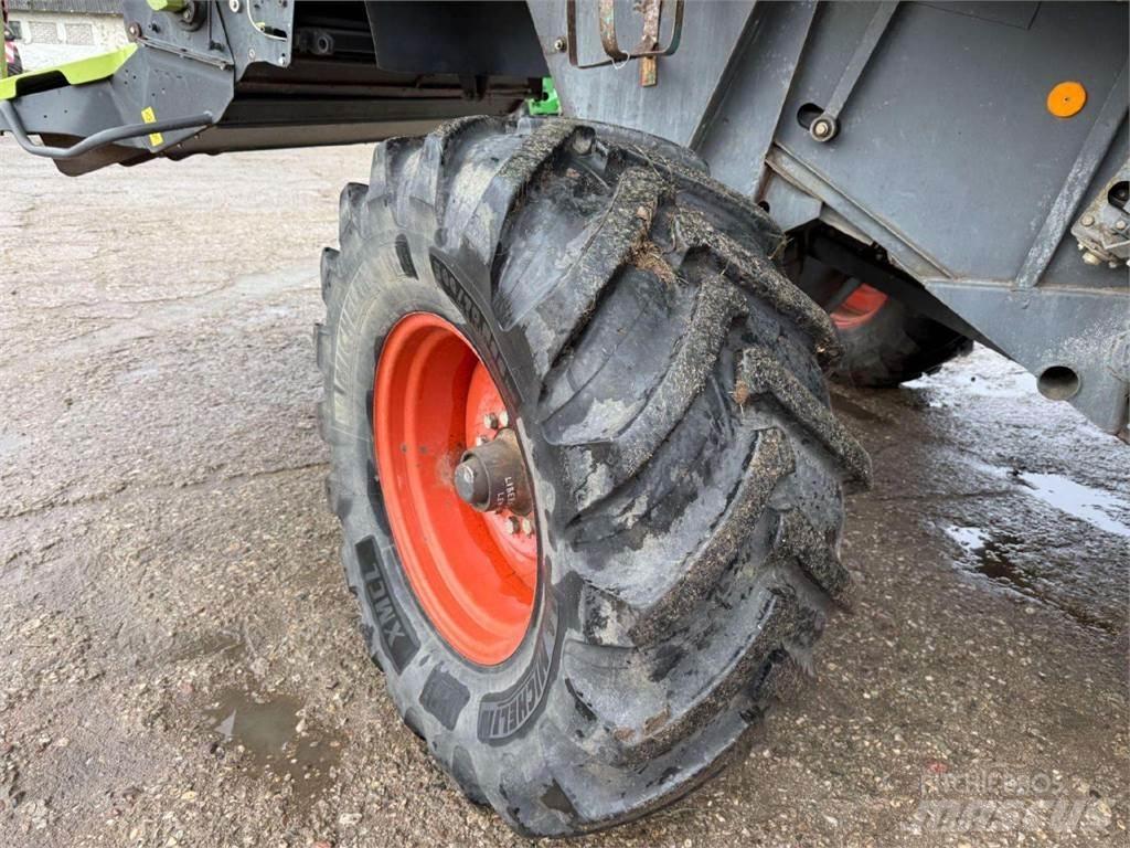 CLAAS LEXION 480 Combine harvesters