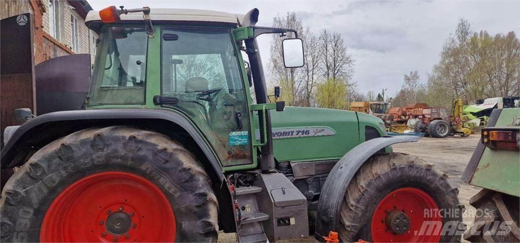 Fendt 716 Farm machinery