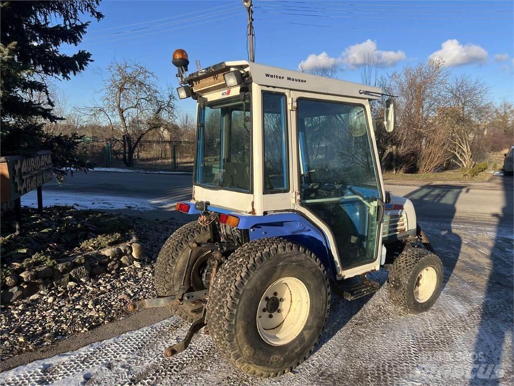 Iseki 325 Tractors