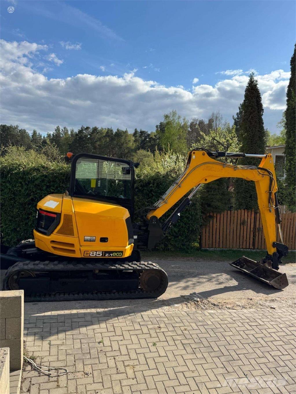 JCB 85Z-1 Crawler excavators