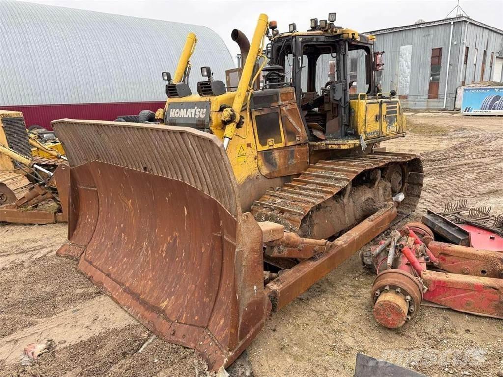 Komatsu D65WX-18 Crawler dozers
