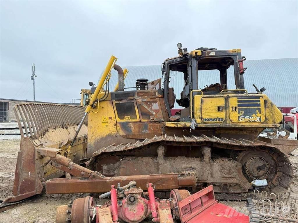 Komatsu D65WX-18 Crawler dozers