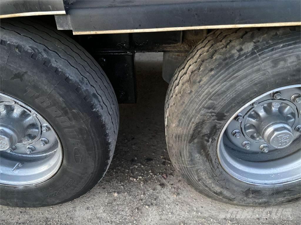 Meusburger MCS 3 Tipper trailers