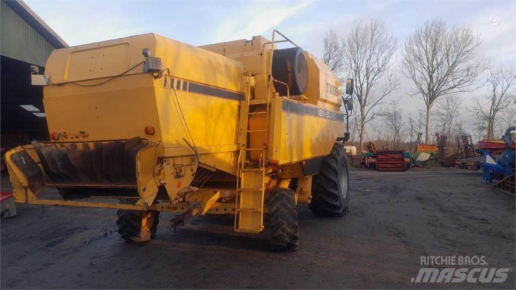 New Holland TX 66 Combine harvesters