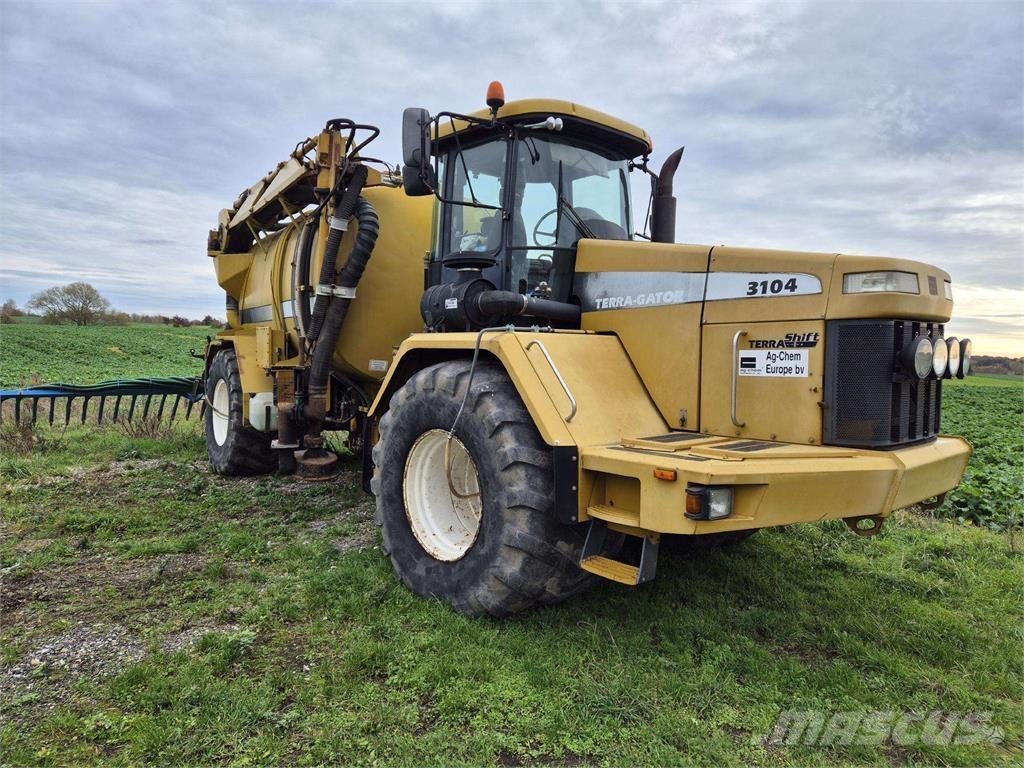 TerraGator 3104 Self-propelled sprayers