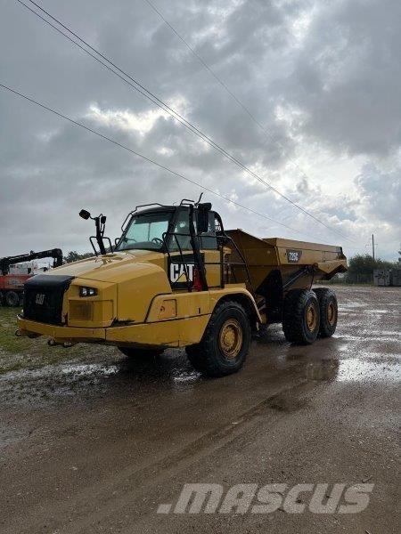 CAT 725C Articulated Haulers