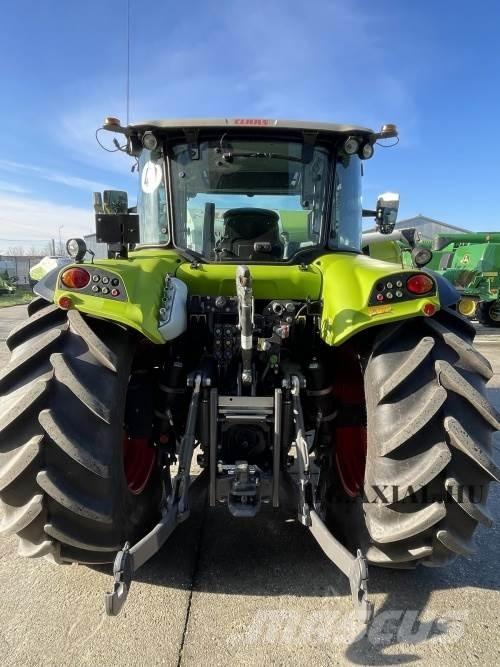 CLAAS Arion 440 Tractors