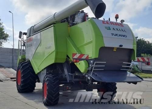 CLAAS Tucano 440 Combine harvesters