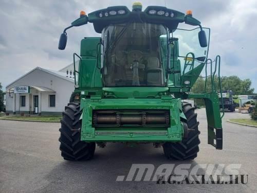 John Deere T660 Combine harvesters