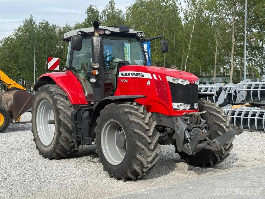Massey Ferguson 7724 Tractors