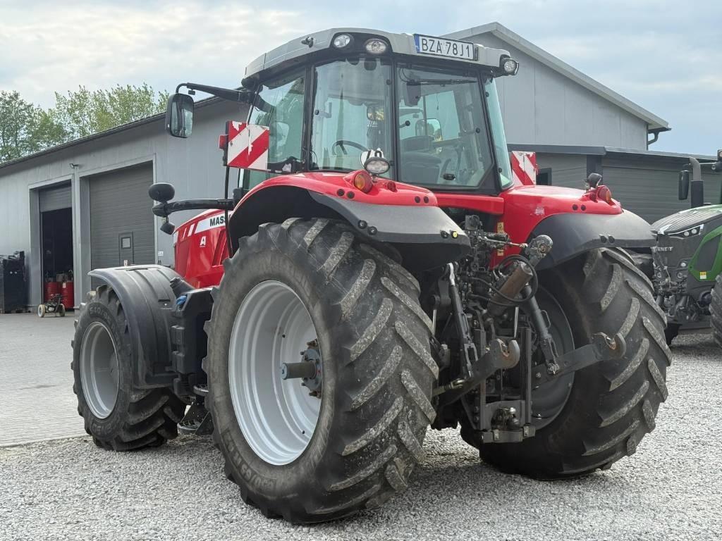 Massey Ferguson 7724 Tractors