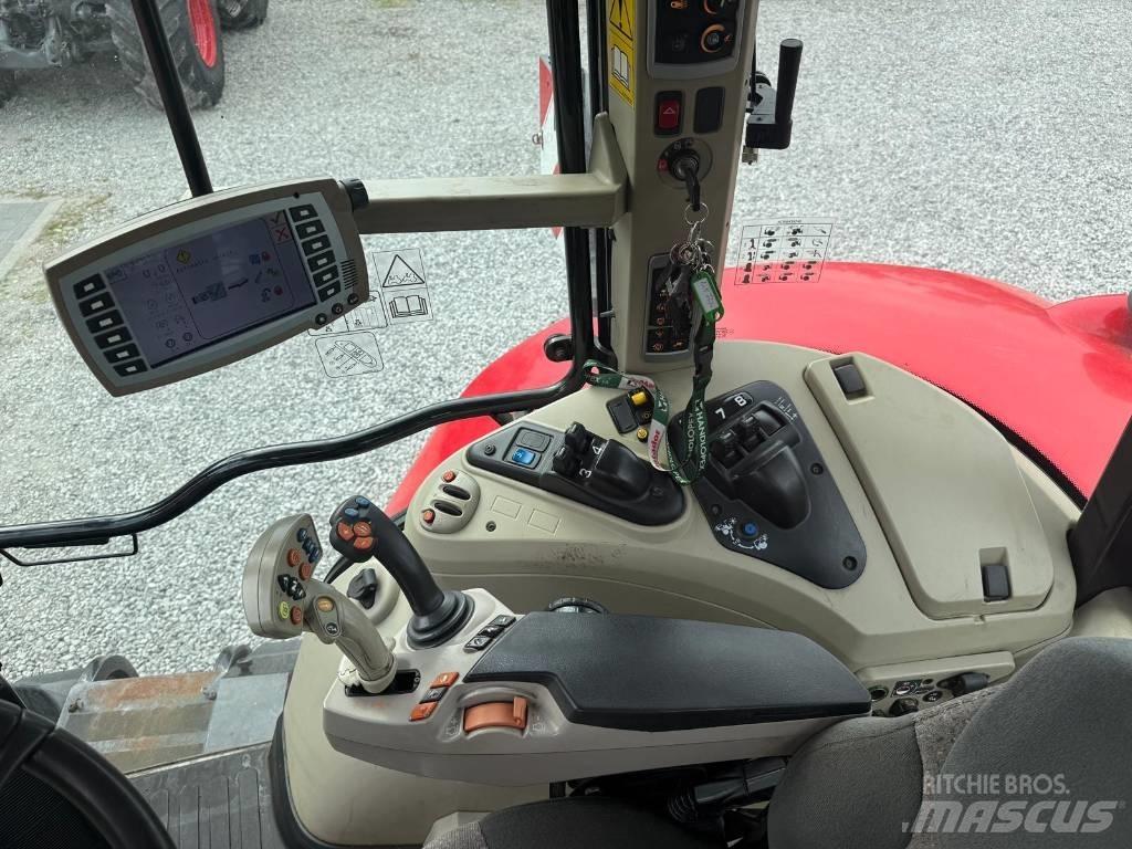 Massey Ferguson 7724 Tractors